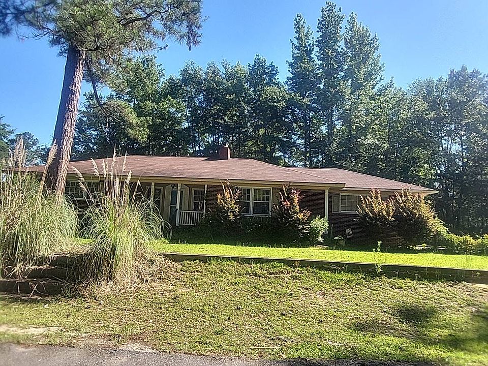 1st image of 302 Sliding Hill Rd