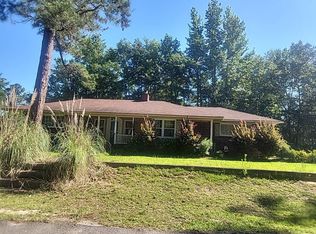 302 Sliding Hill Rd, Cheraw, SC 29520
