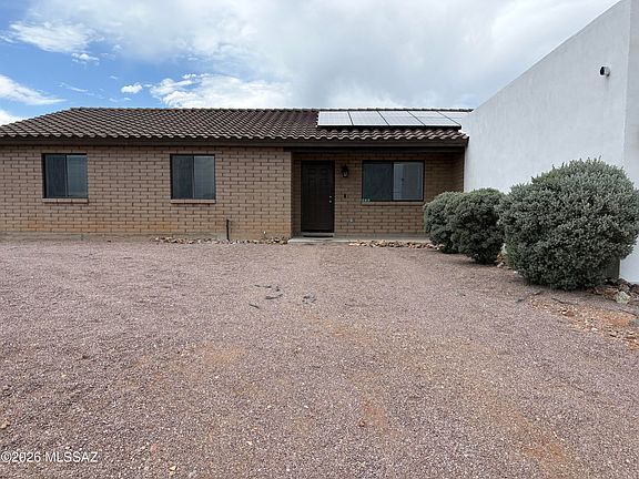 2nd image of 382 Camino Caballo