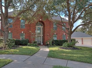 2303 Primwood Ct, Pearland, TX 77584
