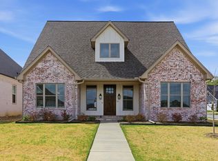 50 Fletcher Ridge Cir, Little Rock, AR 72223