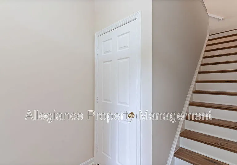 11400 Windleaf Ct #R — Photo 3