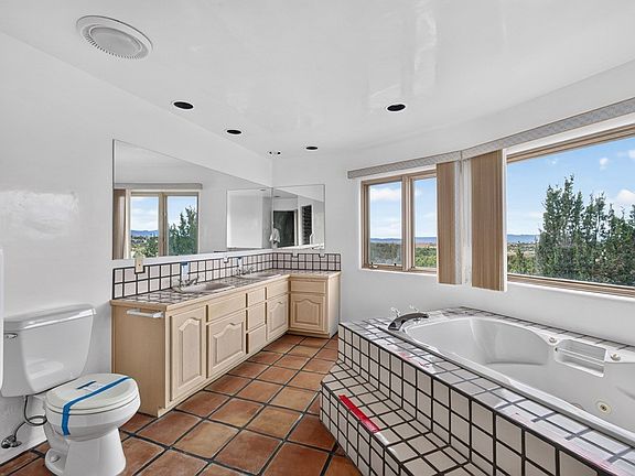 3rd image of 67 Blue Canyon Trl APT A
