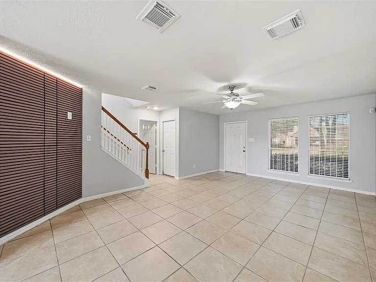 7027 Waveland Dr — Photo 7