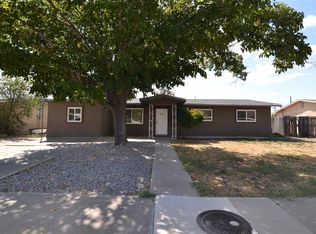 2411 Stanford Ave, Alamogordo, NM 88310