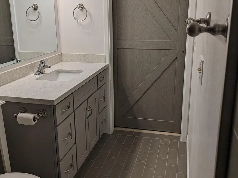 412 10th St #201 — Photo 18