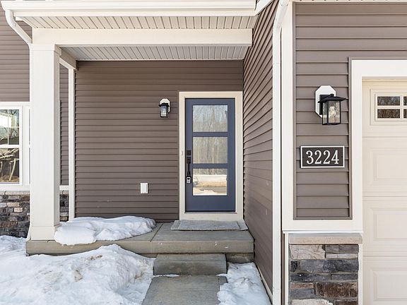 3rd image of 3224 Hollace Dr