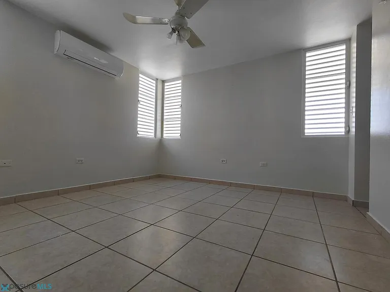 245 Urbanizacion Colinas Del Prado — Photo 11