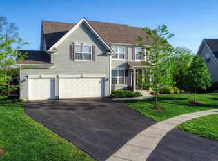 697 Violet Ct, Lake Villa, IL