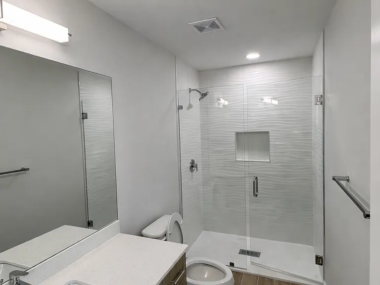 1408 E Iris Ave #3 — Photo 4