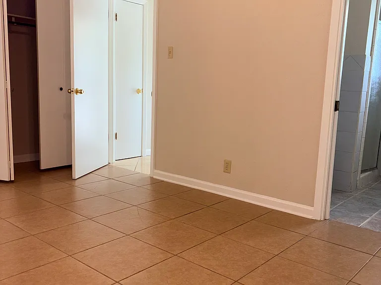 4514 Temple Hl — Photo 35