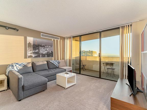 4th image of 1020 15th St APT 36A