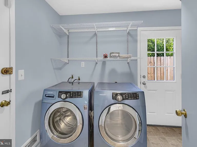 2807 Folsom Ln — Photo 28