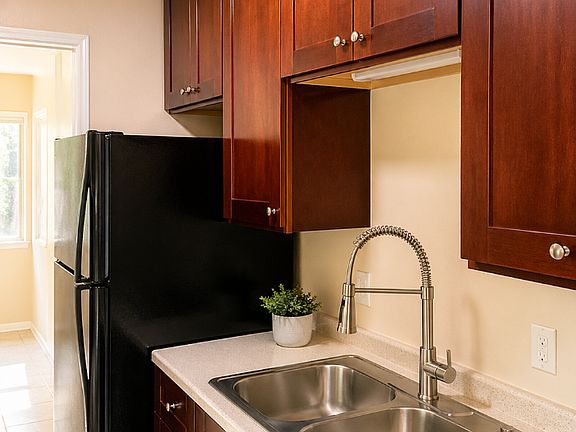 2nd image of 2309 Woodmont Trl