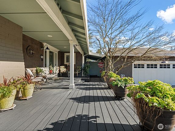 5th image of 284 Bella Bella Drive