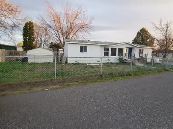 6750 Desert View Drive, West Richland, WA 99353