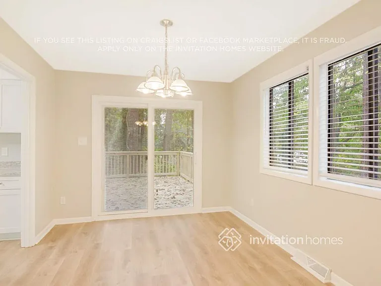 7812 Haymarket Ln — Photo 6