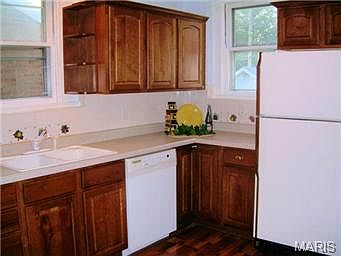 4th image of 5721 Goethe Ave