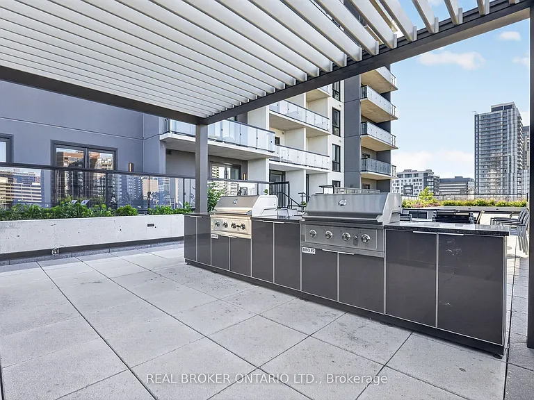 15 Queen St S #1206 — Photo 27
