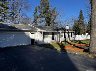 3670 Aeroview Ave, West Bloomfield, MI 48324