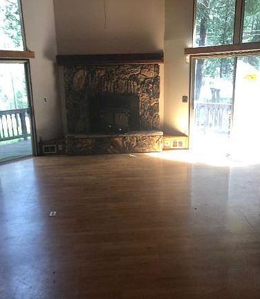3rd image of 1328 Cathey Ln