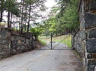 644 Golf Course Rd, Warrensburg, NY 12885