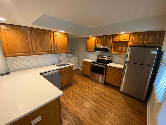 3rd image of 322 E 18th Ave #322