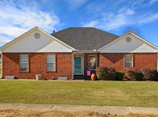 1 Moonridge Dr, Ward, AR 72176