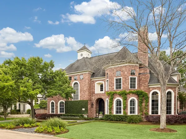 907 Enclave Lake Dr, Houston, TX 77077