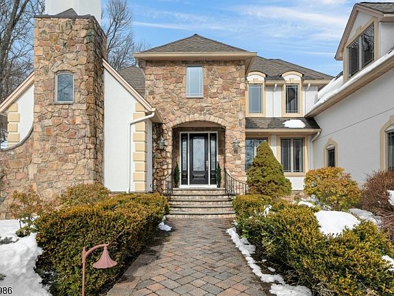 3rd image of 127 Waughaw Rd