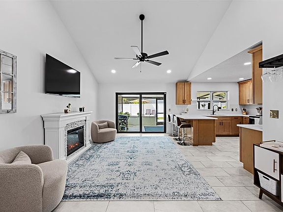 5th image of 14018 CASCADE LANE