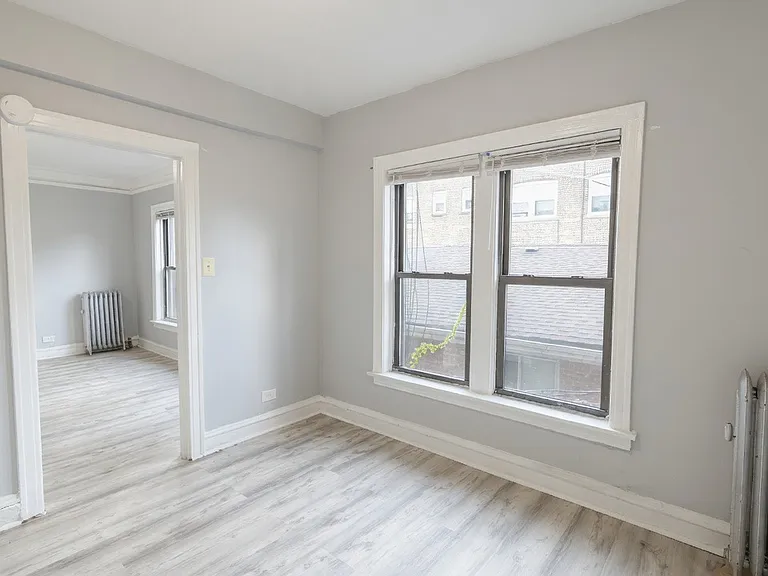 6948 N Ashland Ave #2F — Photo 3