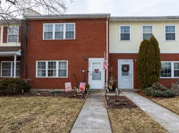 276 Temple Hill Road #1305, New Windsor, NY 12553