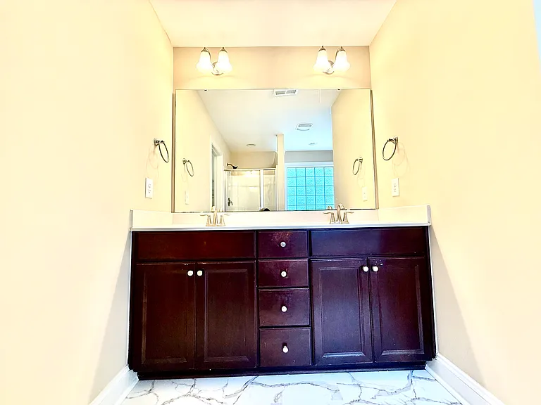 241 Sweet Violet Dr — Photo 24