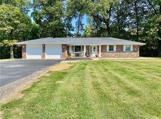 17356 N Cardinal Ln, Marshall, IL 62441