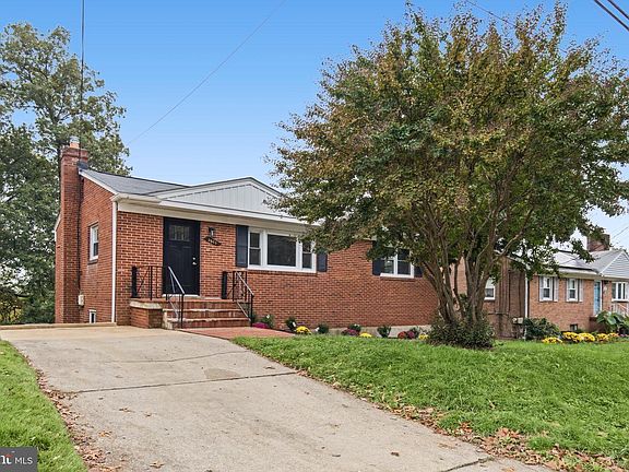 2nd image of 3611 Brightseat Rd