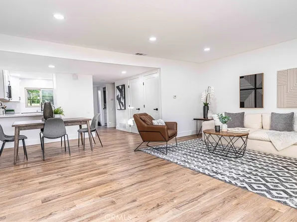 4243 Loma Riviera Ln, San Diego, CA 92110