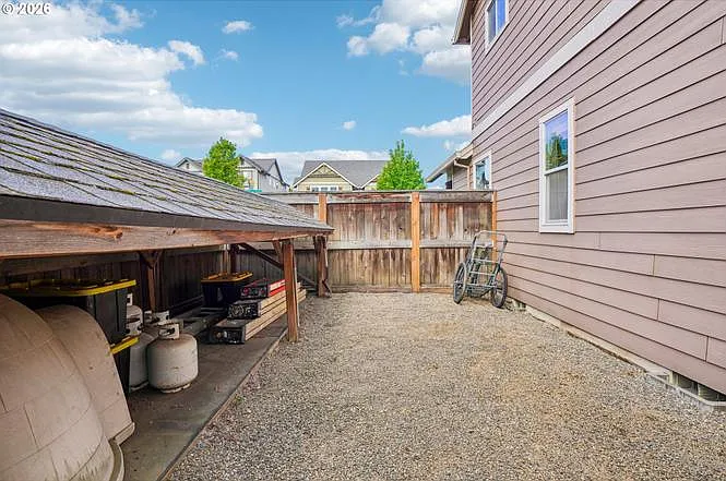 286 SE Condor Dr — Photo 5