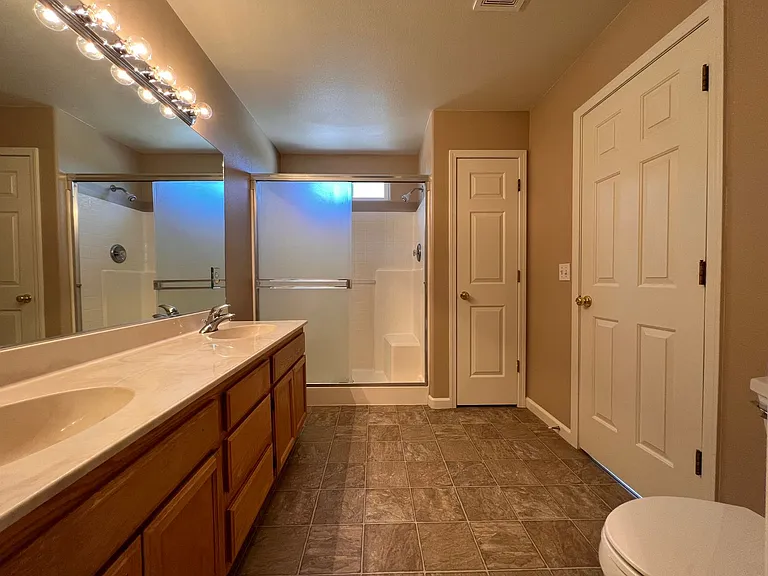 1073 Pepper Ln — Photo 12