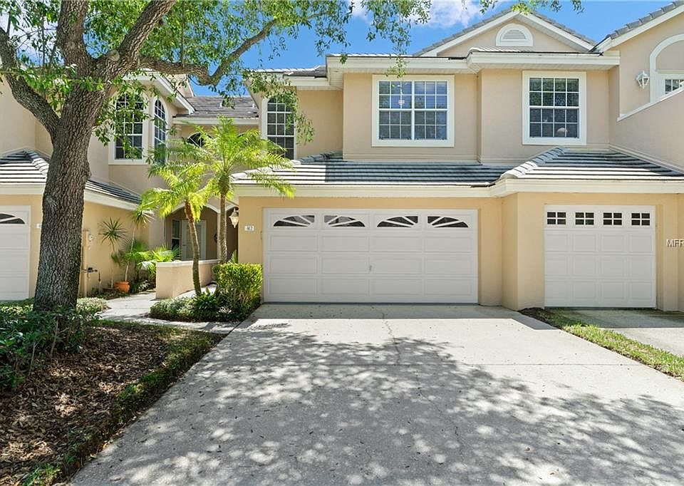 1st image of 412 Date Palm Ct NE