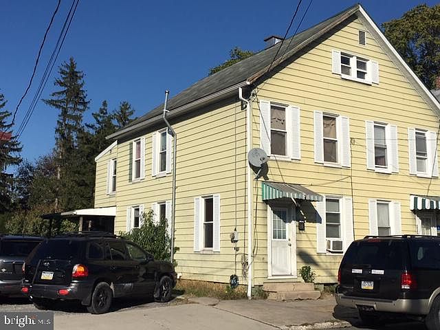 2nd image of 117 Garfield St