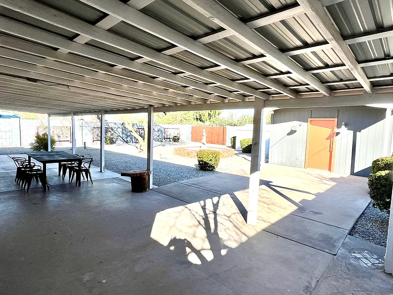 312 W Glenrosa Ave — Photo 21
