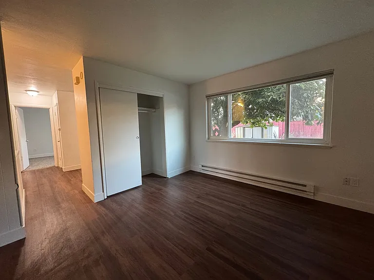 Seward Park Court | Hidden Gem in Serene Neighborhood w/ Onsite Parking — Photo 8