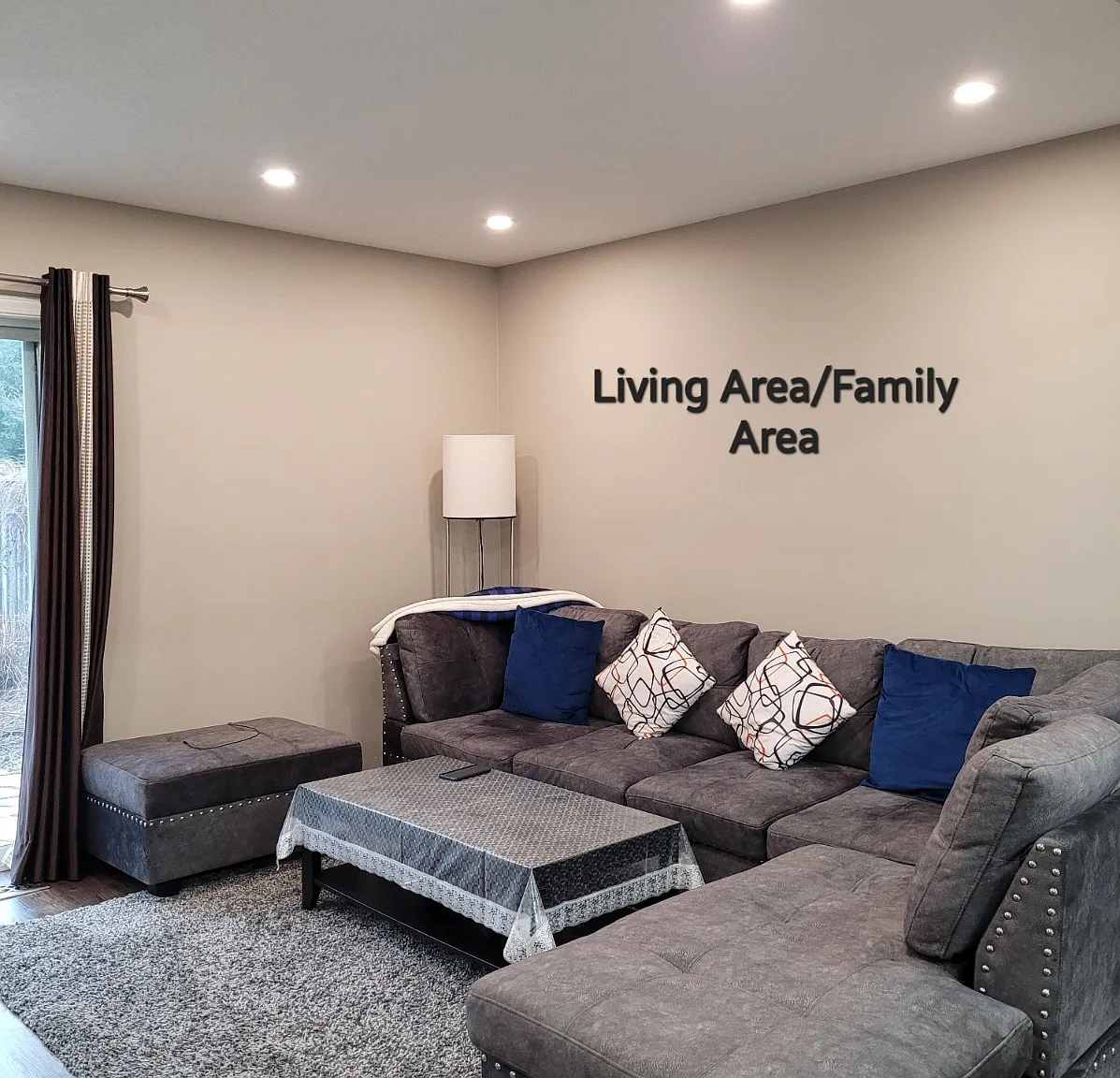 3 bed, 1.5 bath, $2,549 — Photo 1