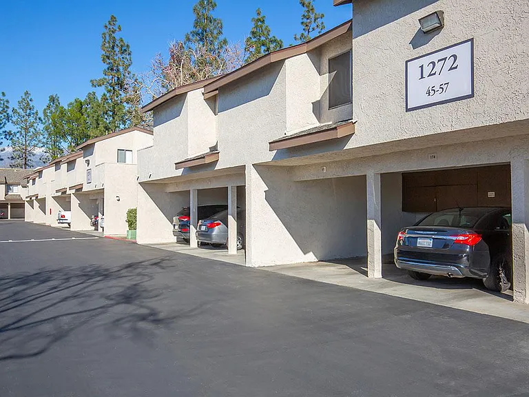 Mountain View Apartment Homes — Photo 7