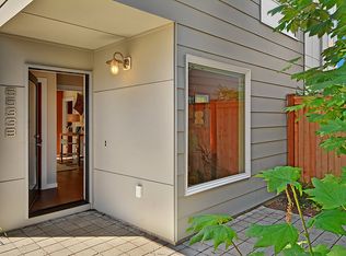 6533 34th Ave SW, Seattle, WA 98126