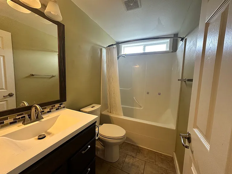 4063 Alameda Ave NE — Photo 13