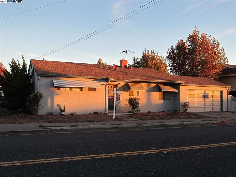 1st image of 940 143rd Ave