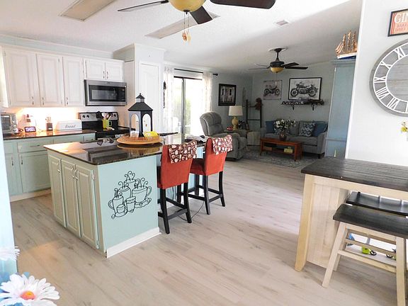 4th image of 514 Hemingway Terrace