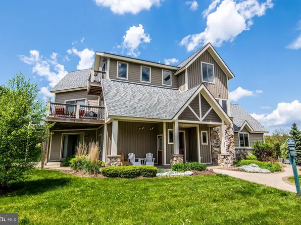 250 Lake Pointe Dr, McHenry, MD 21541